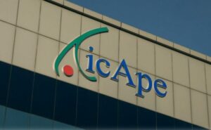Cape EMS 旗下 iCape 品牌標誌出現在公司大樓外牆。（圖／翻攝自《商業今日》）