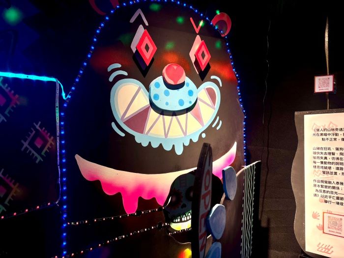 原民藝術注入自然省思 新北燈會女獵人走入城市森林 22 《圖說》《獵人的山林奇遇》黑熊竊笑,快樂得有點不正常,像是被城市文明迷幻。〈原民局提供〉