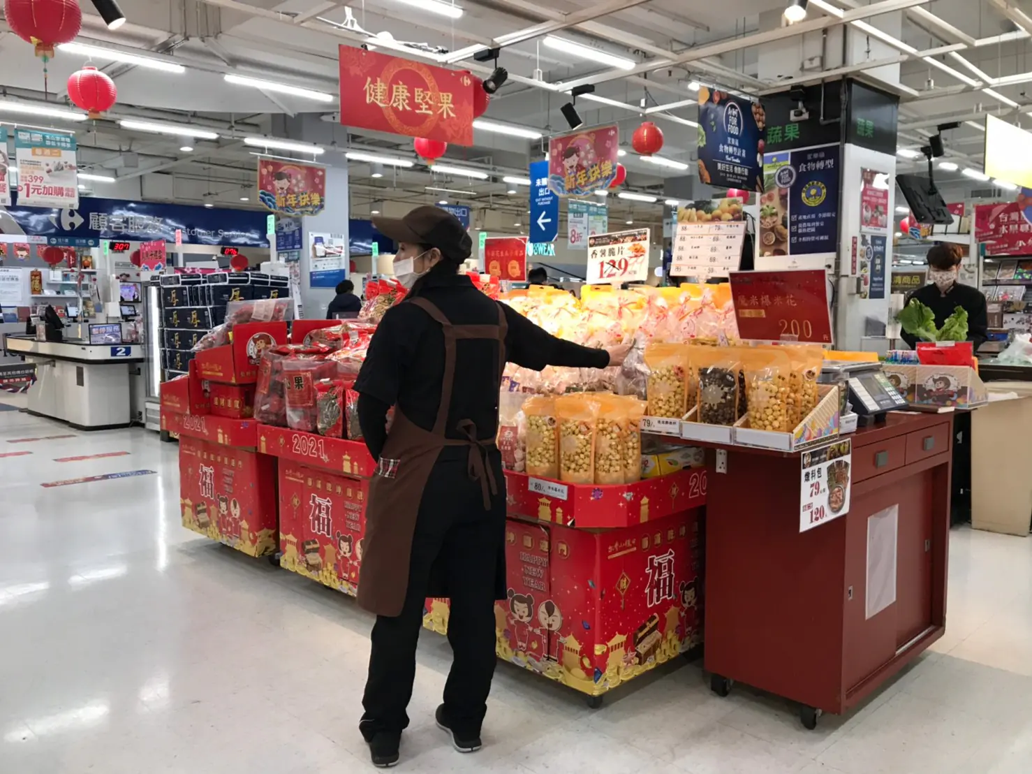 春節連假9天 雇主應依法給薪給假 出勤工資應加倍 春節連假9天 雇主應依法給薪給假 出勤工資應加倍