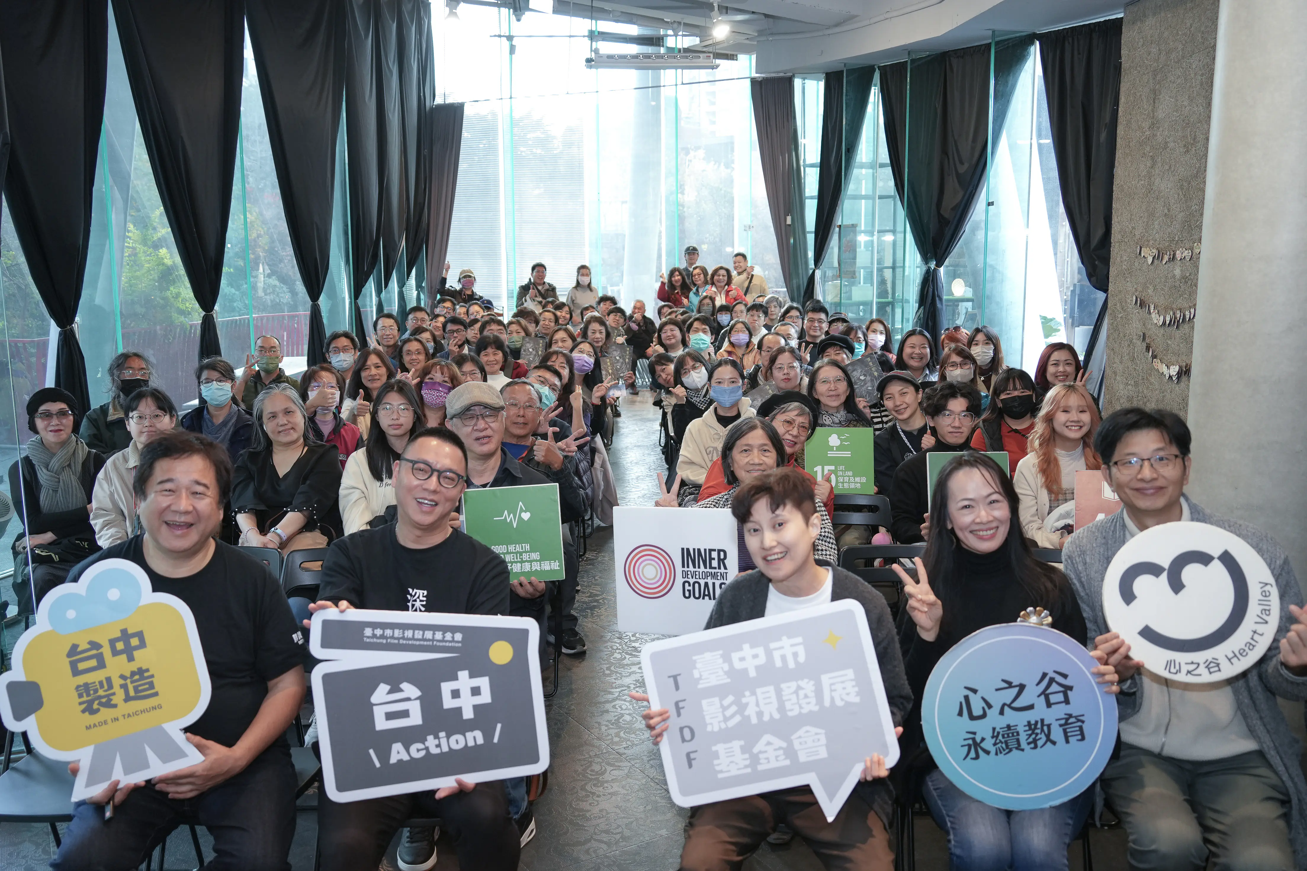 台中拍講堂:沈可尚導演自爆「開拍首日停止呼吸」 瞿友寧親揭《深度安靜》秘密 台中拍講堂:沈可尚導演自爆「開拍首日停止呼吸」 瞿友寧親揭《深度安靜》秘密