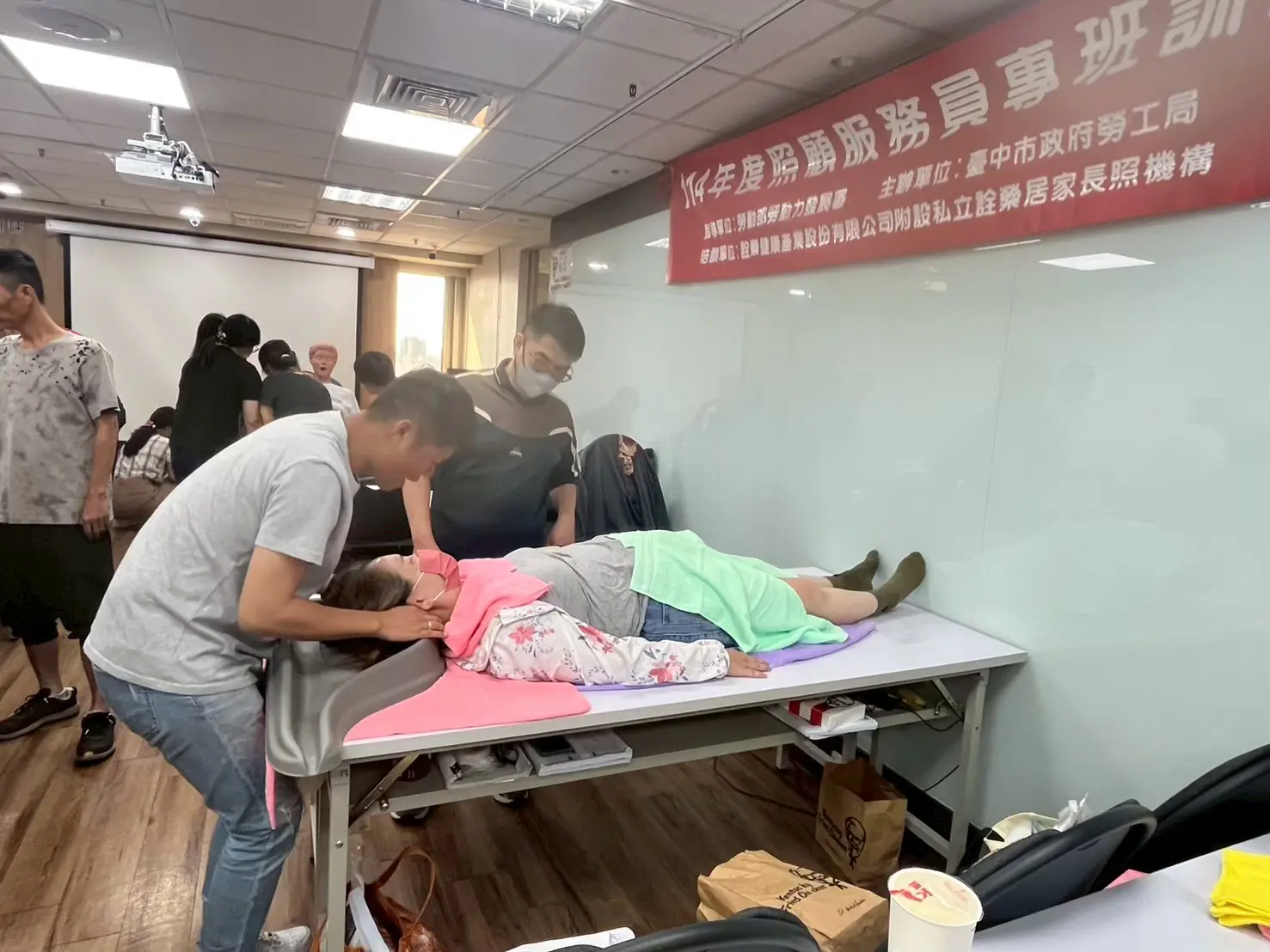 2026年長照3.0計畫啟動 中市勞工局規劃23班次照顧服務員培訓 2026年長照3.0計畫啟動 中市勞工局規劃23班次照顧服務員培訓