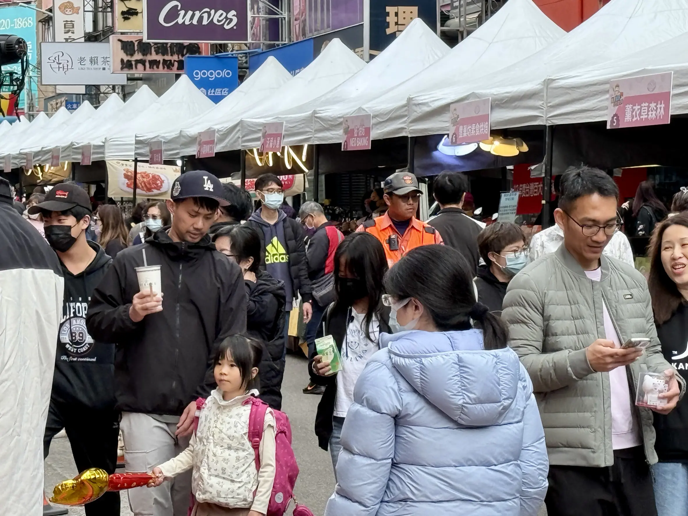 豐原糕餅手作嘉年華 中市經發局長邀民眾年前採買逛好康市集 豐原糕餅手作嘉年華 中市經發局長邀民眾年前採買逛好康市集