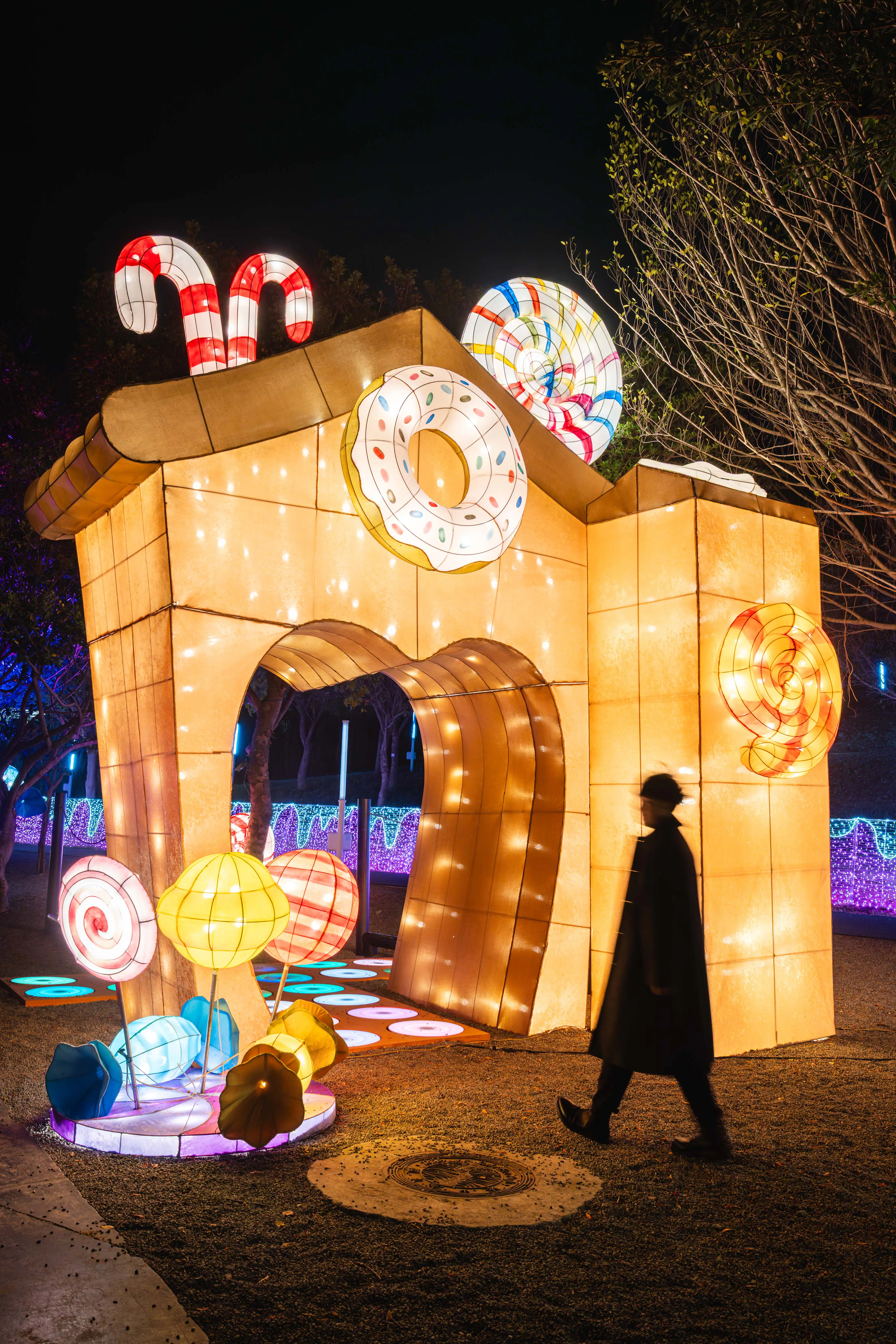 光影互動超吸睛! 2026中台灣燈會2/15登場 教育局打造「童趣歡樂谷」燈區 光影互動超吸睛! 2026中台灣燈會2/15登場 教育局打造「童趣歡樂谷」燈區