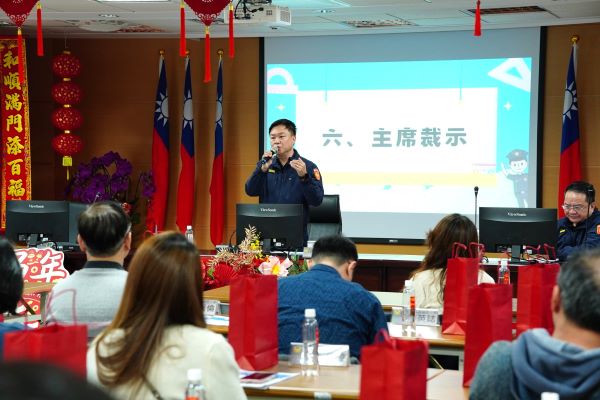 打造更安全上學路 板橋警結合社區力量強化護童 40 《圖說》板橋分局長彭正中強調,護童並非警察單一單位的工作,而是一場社區共同參與的行動。〈板橋分局提供〉