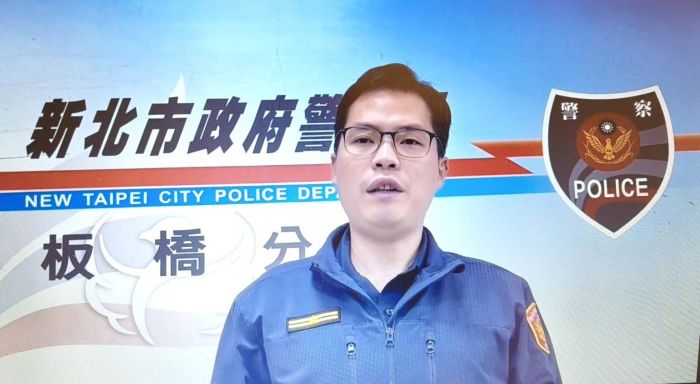 板橋警鷹眼佈天網 連環竊盜嫌栽了 22 《圖說》沙崙所長陳琨翔說明圍捕梁姓竊嫌經過。〈板橋分局提供〉