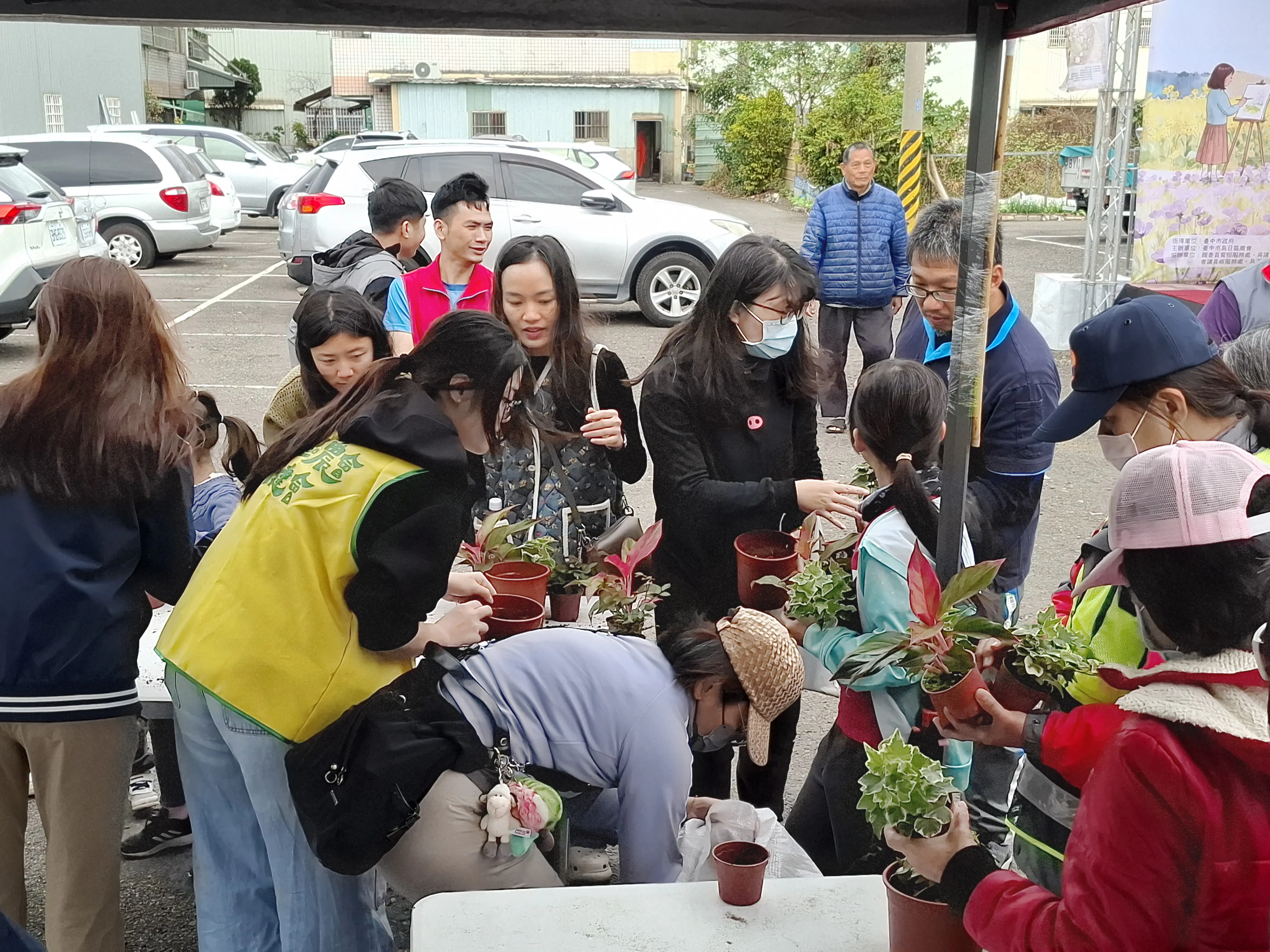 漫步花田拔蘿蔔 親子同遊體驗農村慢生活 漫步花田拔蘿蔔 親子同遊體驗農村慢生活