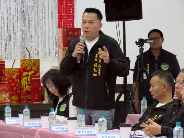 行動治理貢寮雙溪 侯:完善基礎建設、活化觀光資源 29 《圖說》雙溪區新基里長蘇虹如反應地方建設議題。〈民政局提供〉