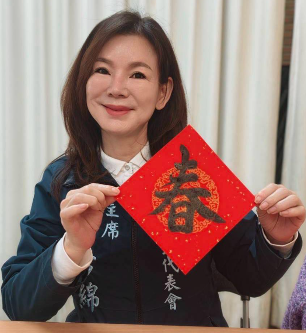 苗栗敬老卡升級可搭小黃與農會購物 何秀綿讚「升級升到心坎裡」 竹南鎮代表會主席何秀綿。(翻攝自何秀綿粉專)