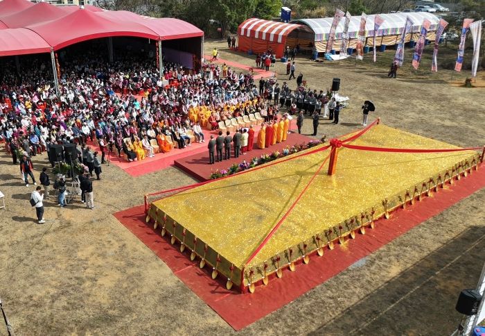 苗栗覺行寺動土 證達上人弘願化行願千餘人共襄盛舉 22 《圖說》覺行寺今日大年初六,在苗栗市南勢里舉行動土大典,近1300人共襄殊勝盛舉。〈覺行寺提供〉