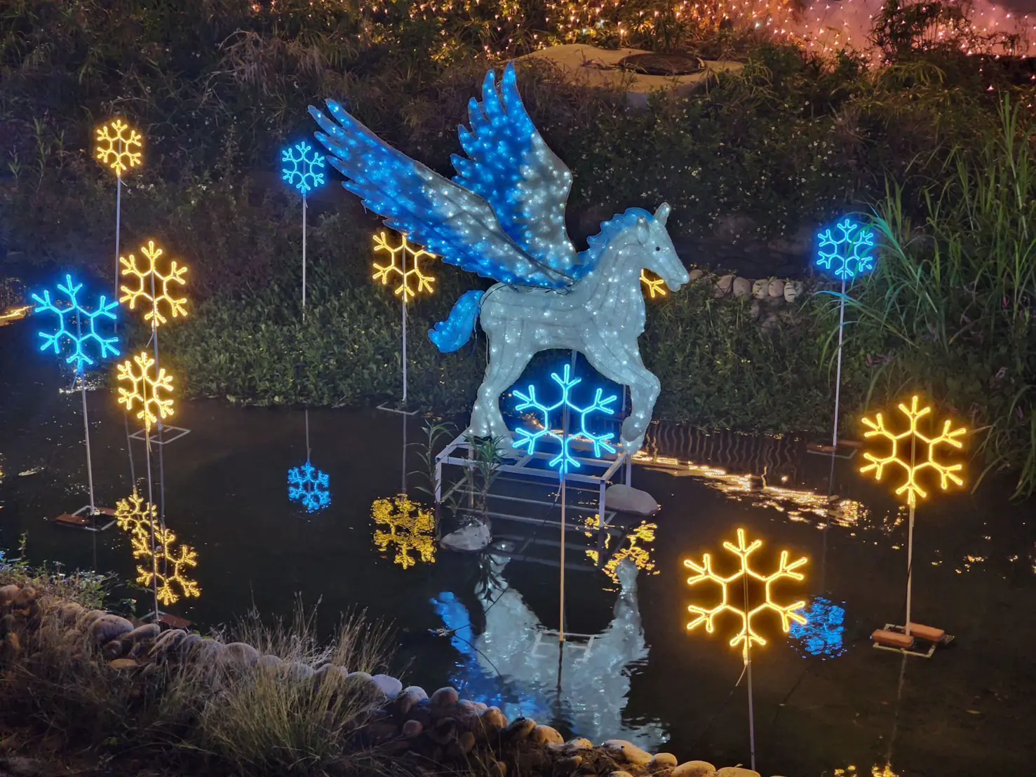 三大水岸燈區串聯台中豐原夜景 水利局打造「光之河谷」春節幸福光廊 三大水岸燈區串聯台中豐原夜景 水利局打造「光之河谷」春節幸福光廊