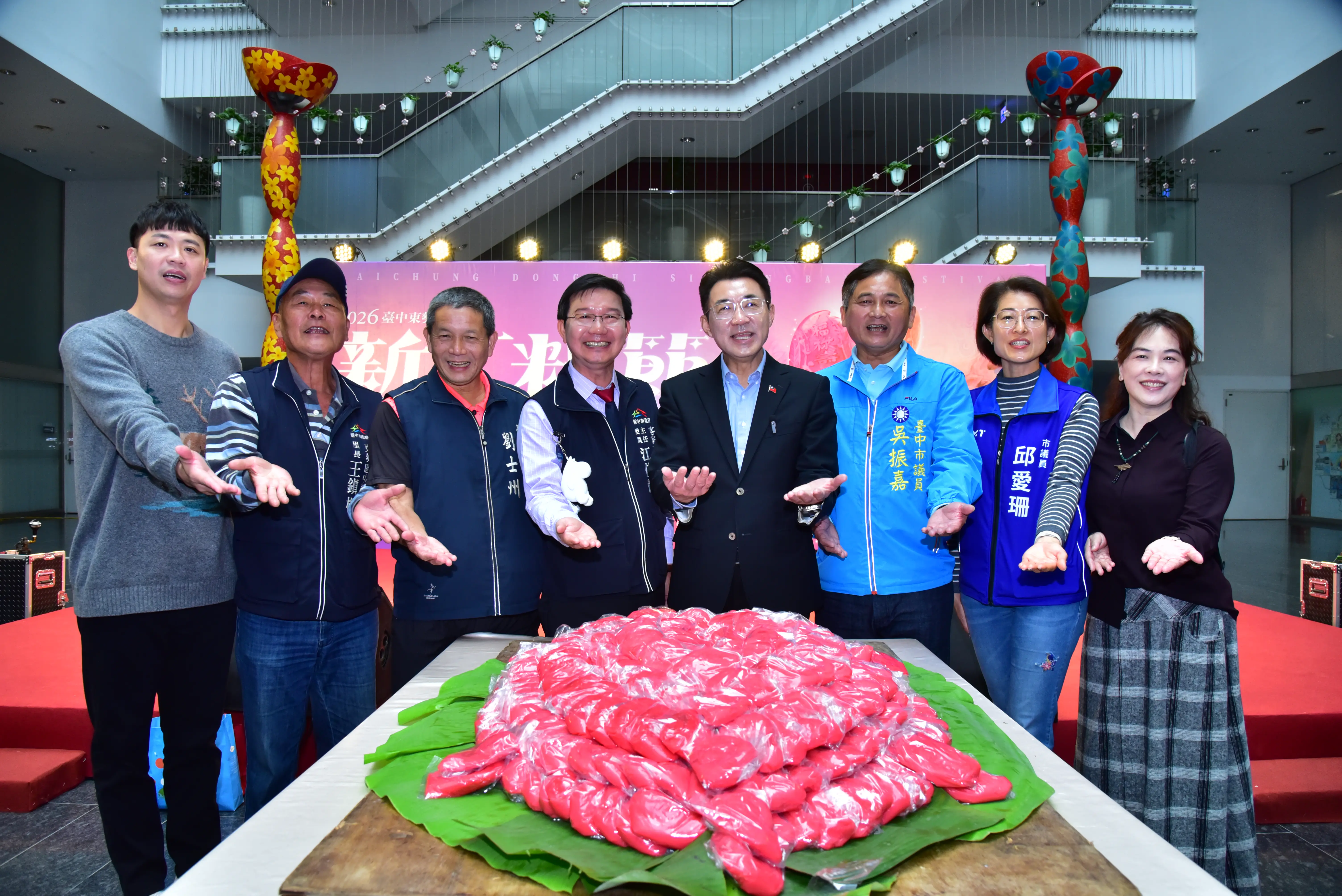 FOCASA馬戲團進駐東勢! 《潘朵拉的盒子》2/27浪漫開箱 新丁粄節山城變身馬戲森林 FOCASA馬戲團進駐東勢! 《潘朵拉的盒子》2/27浪漫開箱 新丁粄節山城變身馬戲森林