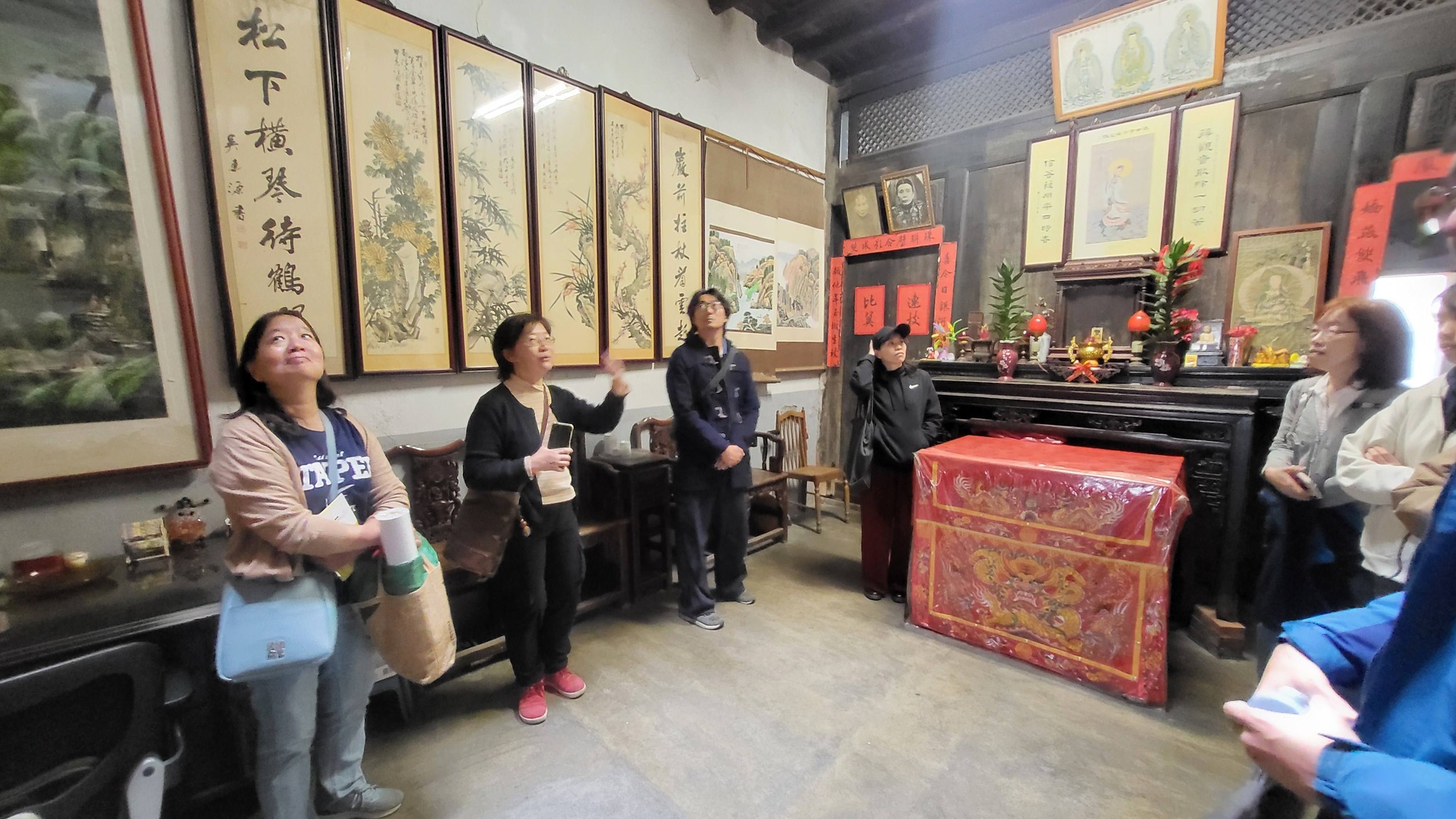 將許多矛盾的事物攪拌在一起—-陳怡君在鹿港祖厝的實驗 將許多矛盾的事物攪拌在一起—-陳怡君在鹿港祖厝的實驗