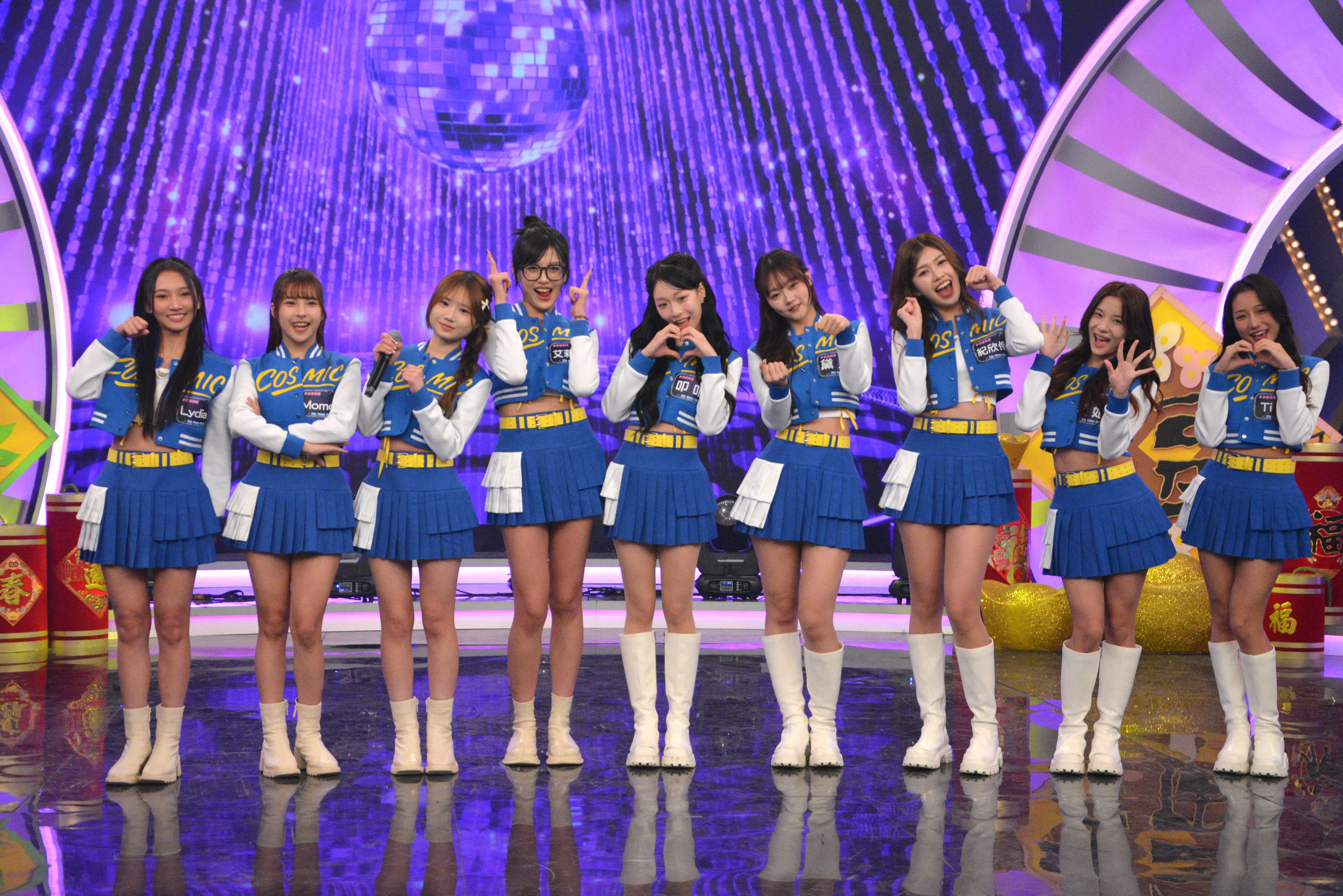 《週末最強大》胡瓜嬌羞咬手指嘎一角 現場吐一片 《週末最強大》胡瓜嬌羞咬手指嘎一角 現場吐一片