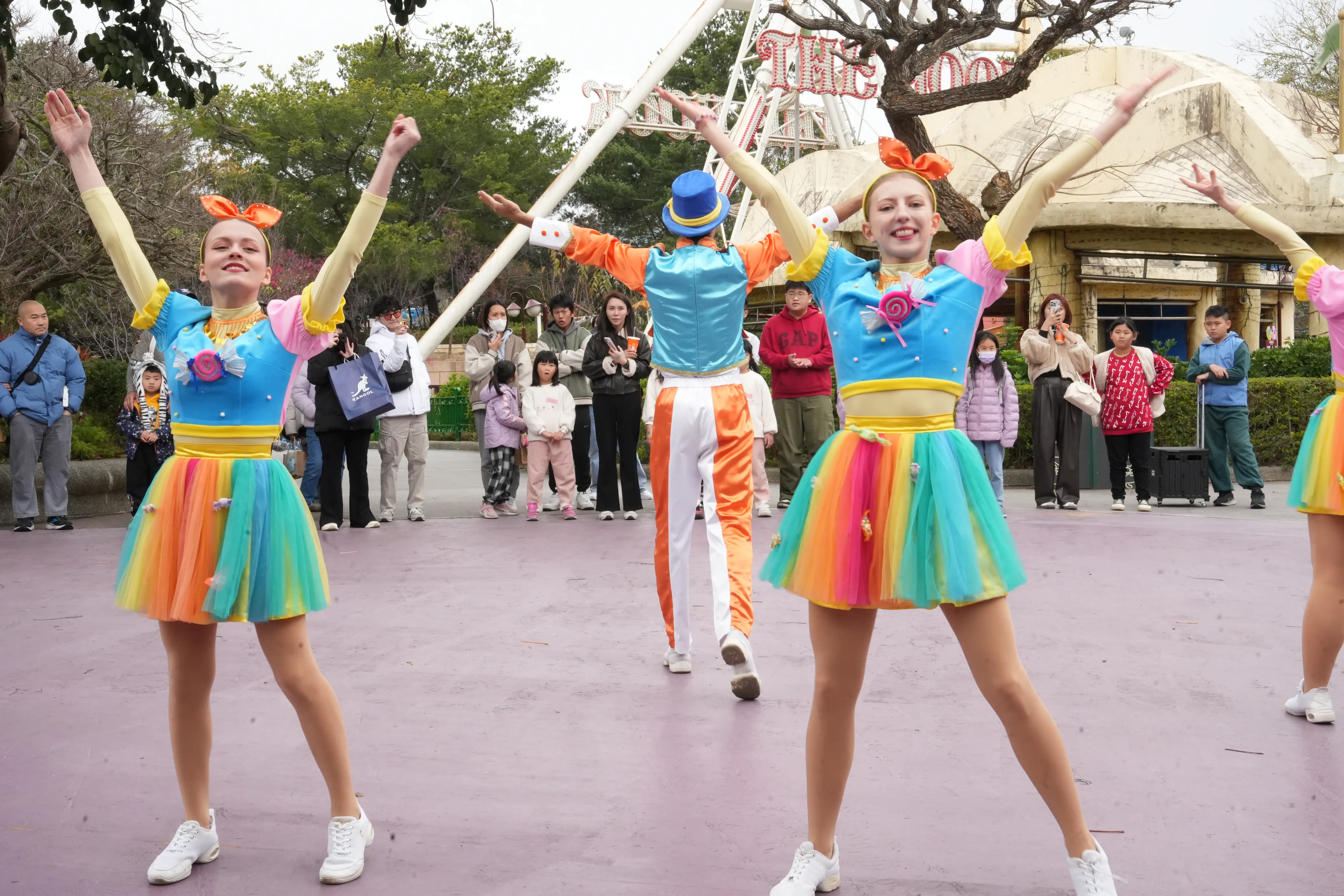 逛中台灣燈會抽「類總統套房」! 觀旅局歡迎全民來台中賞燈、拚好運 逛中台灣燈會抽「類總統套房」! 觀旅局歡迎全民來台中賞燈、拚好運