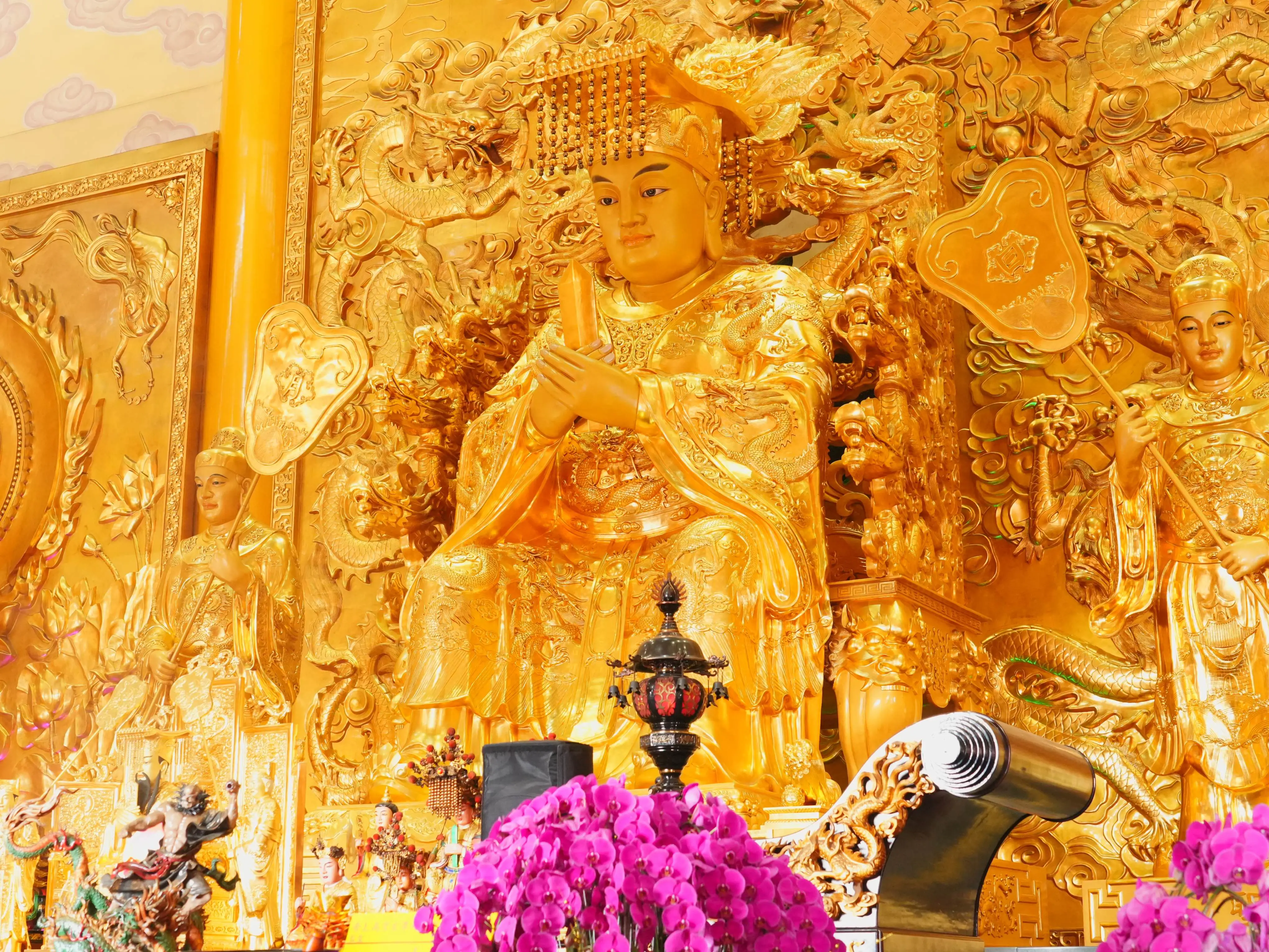 明華園《獅子王》龍井三陽玉府天宮熱力開演慶天公生 鄭副市長贈匾「昊天開泰」肯定廟方護佑地方 明華園《獅子王》龍井三陽玉府天宮熱力開演慶天公生 鄭副市長贈匾「昊天開泰」肯定廟方護佑地方