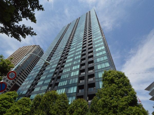 房價狂飆下的三條活路:長年期房貸、中古宅、資產化投資全面解析 房價狂飆下的三條活路:長年期房貸、中古宅、資產化投資全面解析