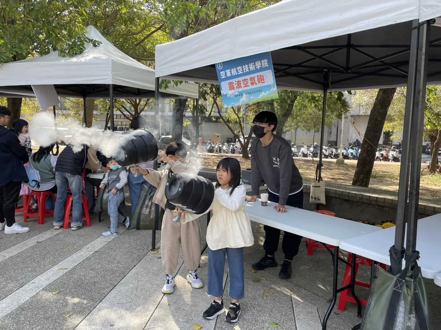 「風狂拾光-綠電搖滾草地音樂會」2/7永康小橋公園登場 「風狂拾光-綠電搖滾草地音樂會」2/7永康小橋公園登場