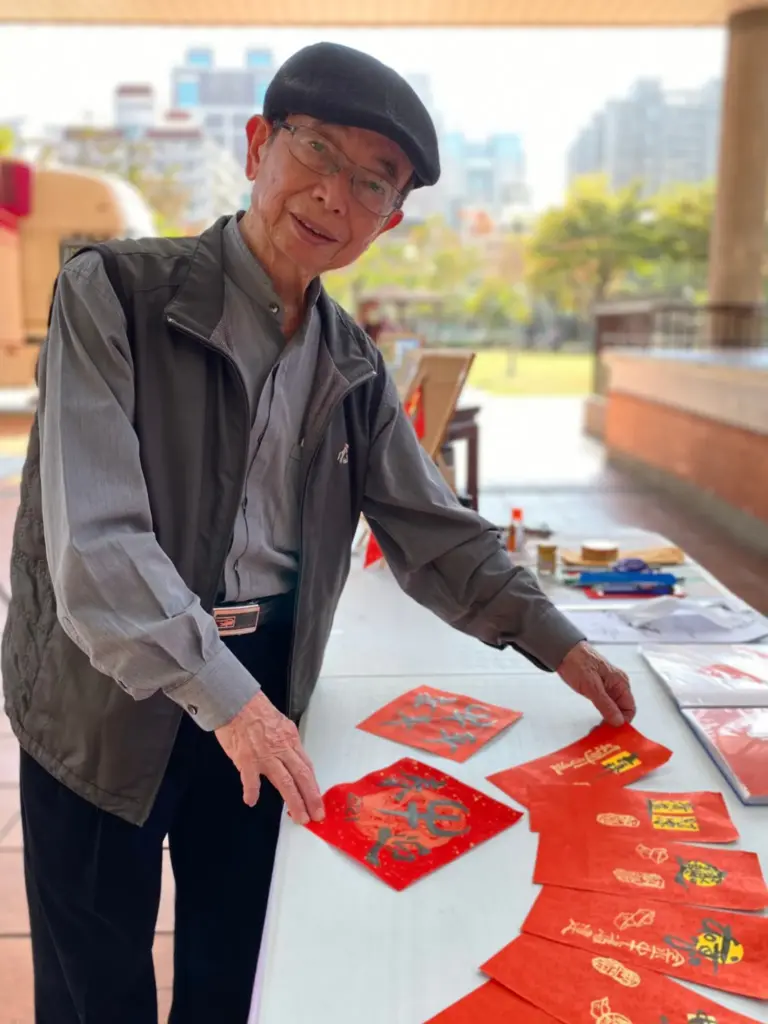 銀髮生活達人十年淬鍊 80歲抗病頑童與紙藝推手翻轉老後人生 銀髮生活達人十年淬鍊 80歲抗病頑童與紙藝推手翻轉老後人生