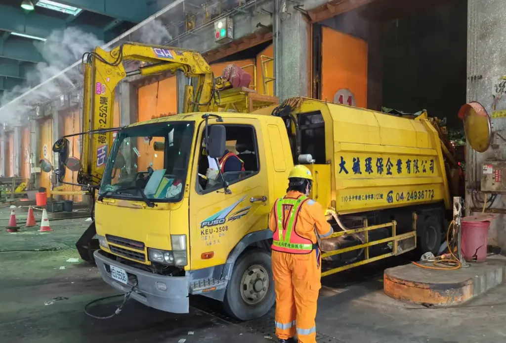 迎新年不打烊! 中市焚化廠堅守崗位維持城市整潔 迎新年不打烊! 中市焚化廠堅守崗位維持城市整潔