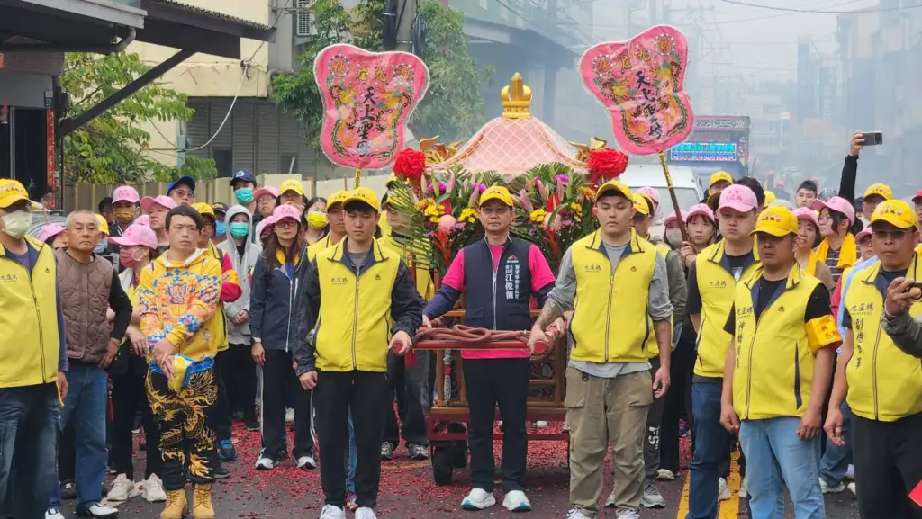 新社九庄媽大年初四熱力全開 凌晨四點集合遊庄遶境 新社九庄媽大年初四熱力全開 凌晨四點集合遊庄遶境