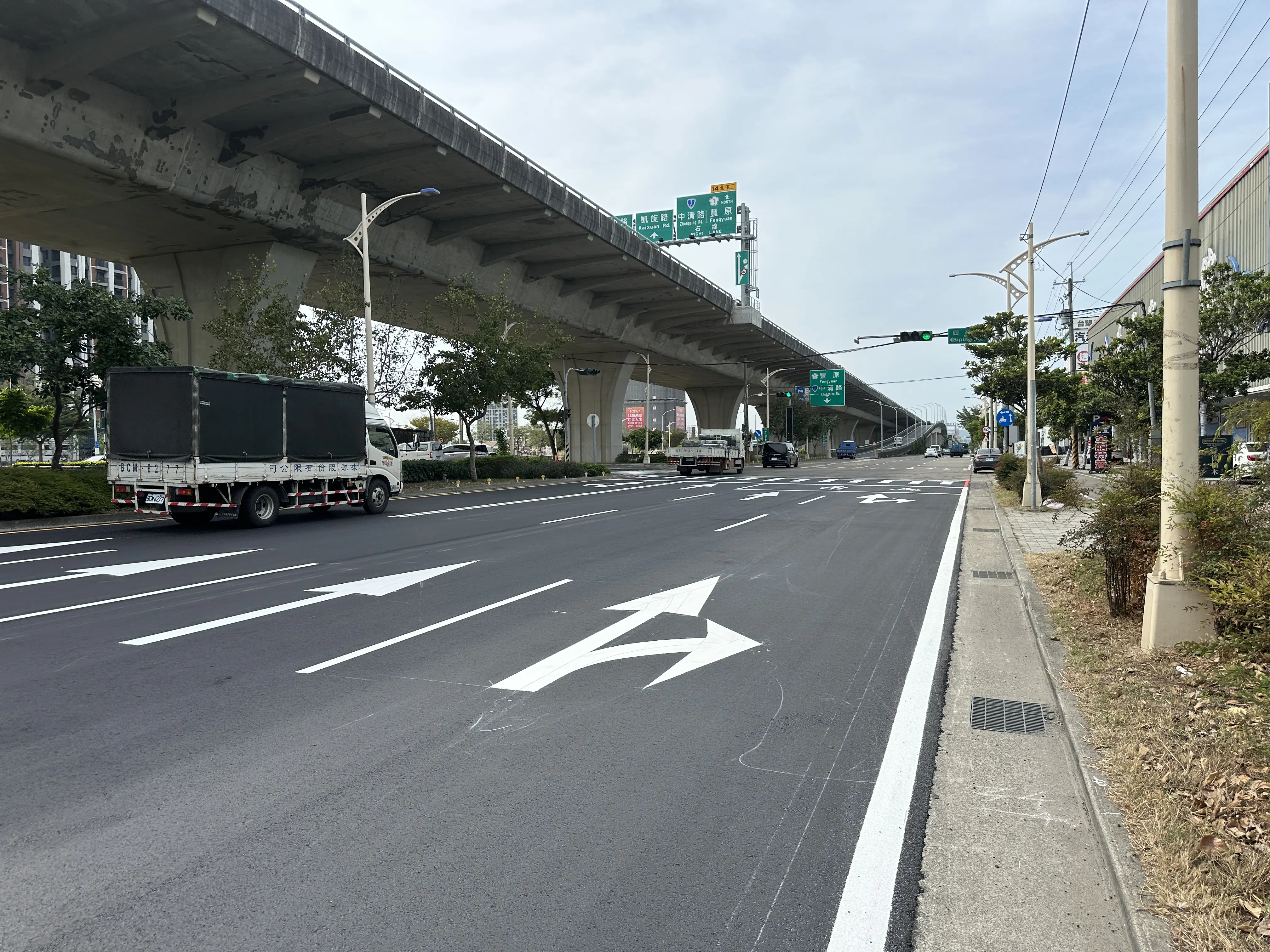 新年收假安心回家! 台中「燙平專案」改善長度突破千公里、達成環台一周里程碑 新年收假安心回家! 台中「燙平專案」改善長度突破千公里、達成環台一周里程碑