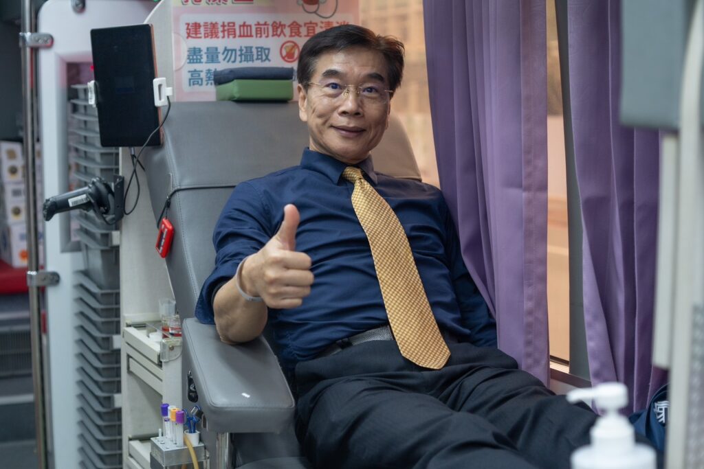 A型、O型血庫吃緊!新竹市議會辧理公益捐血 號召各界踴躍挽袖 5 115020611 1024x683 1