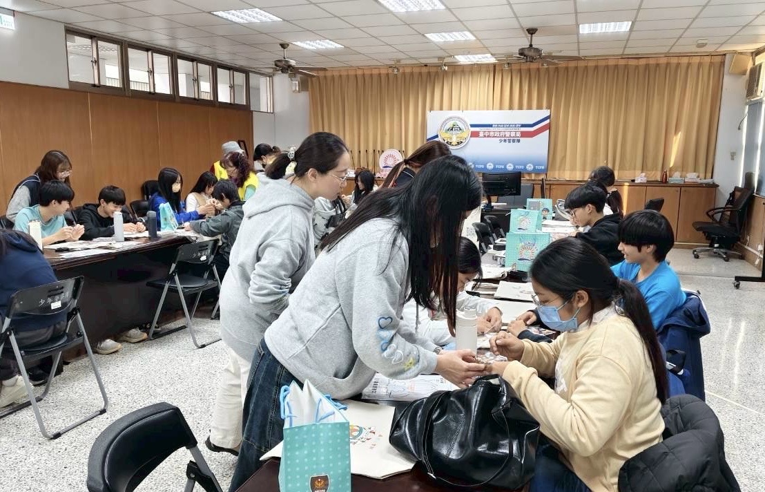 「寒假不迷航」 中市警少年隊引導學子正向人生 「寒假不迷航」 中市警少年隊引導學子正向人生