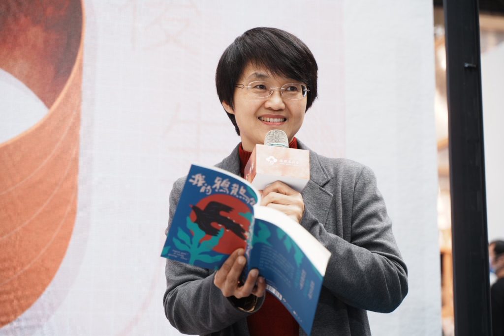 2026 TiBE台北國際書展開幕 賴總統呼籲推廣閱讀 客家館「客.應聲」亮相 2026 TiBE台北國際書展開幕 賴總統呼籲推廣閱讀 客家館「客.應聲」亮相