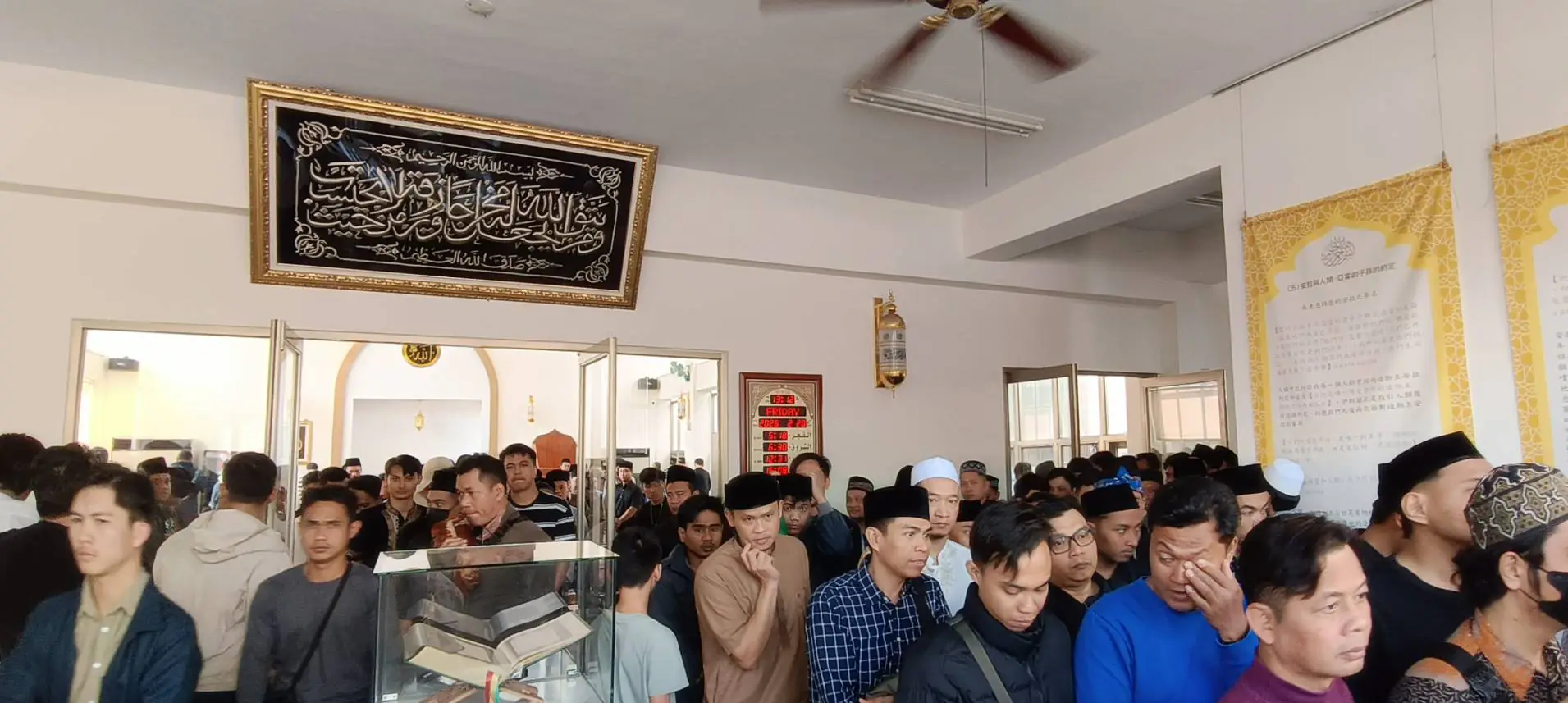 齋月首場主麻+春節連假 1500名穆斯林湧進台中清真寺禮拜 齋月首場主麻+春節連假 1500名穆斯林湧進台中清真寺禮拜