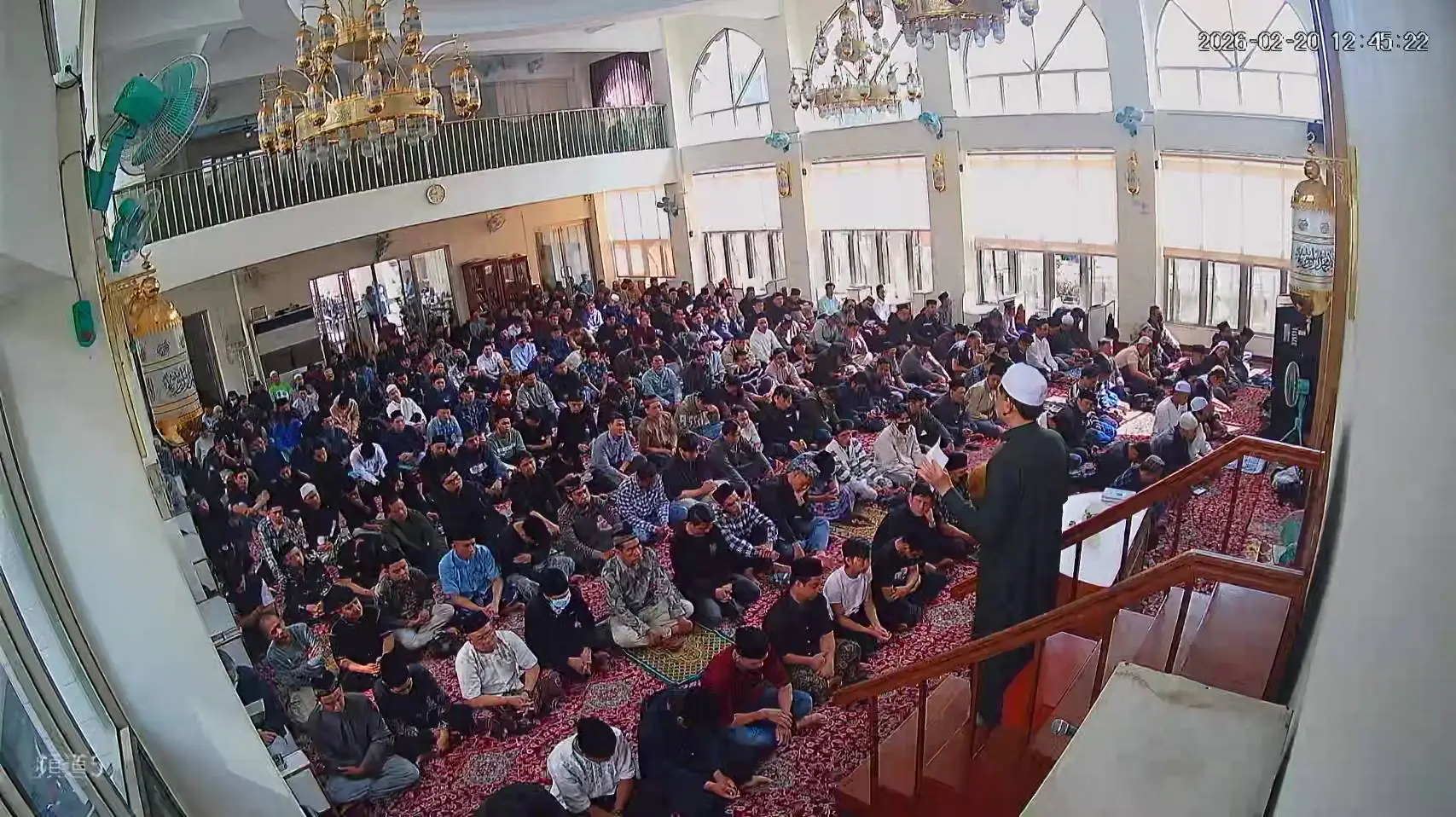 齋月首場主麻+春節連假 1500名穆斯林湧進台中清真寺禮拜 齋月首場主麻+春節連假 1500名穆斯林湧進台中清真寺禮拜
