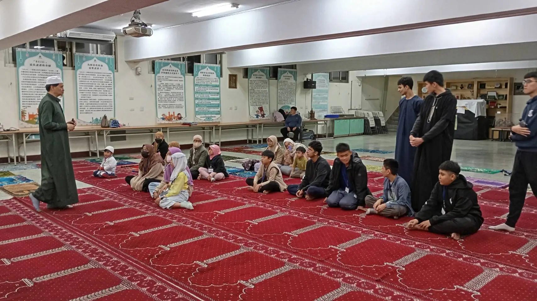 尊貴伊斯蘭齋戒月（萊麥丹Ｒａｍａｄａｎ）　台中清真寺舉辦《兒童齋月營》收穫滿滿