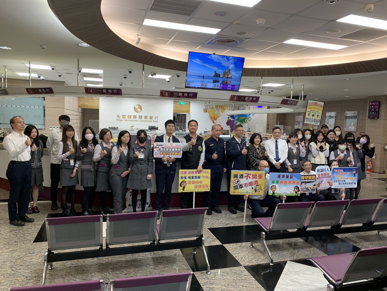 年關防詐升級!豐原警「揭話術」強化攔阻 年關防詐升級!豐原警「揭話術」強化攔阻