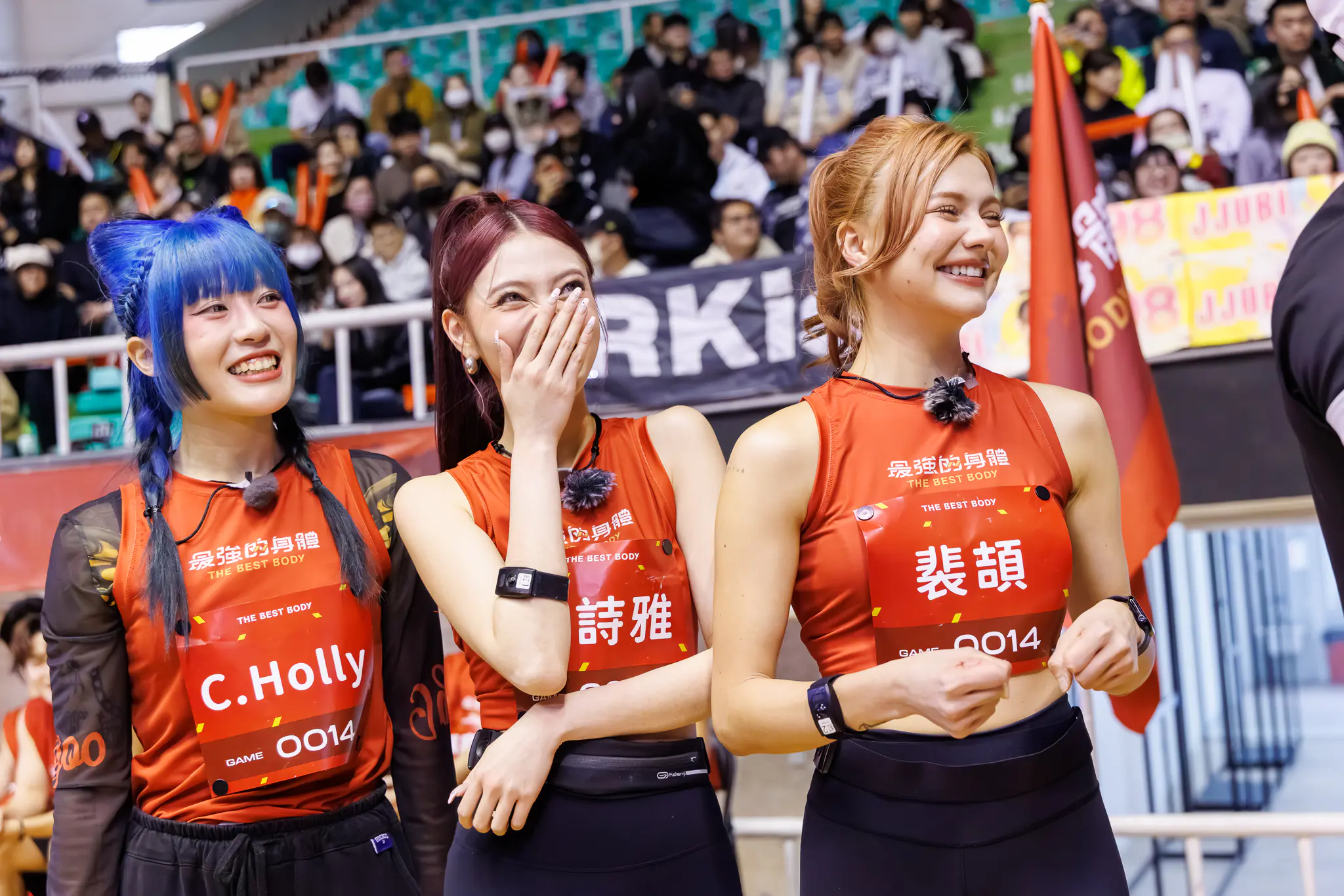 紅白最終戰炸裂 白隊芳芸霸氣喊 ALL IN 紅隊 C.Holly 倒著推雪撬 紅白最終戰炸裂 白隊芳芸霸氣喊 ALL IN 紅隊 C.Holly 倒著推雪撬