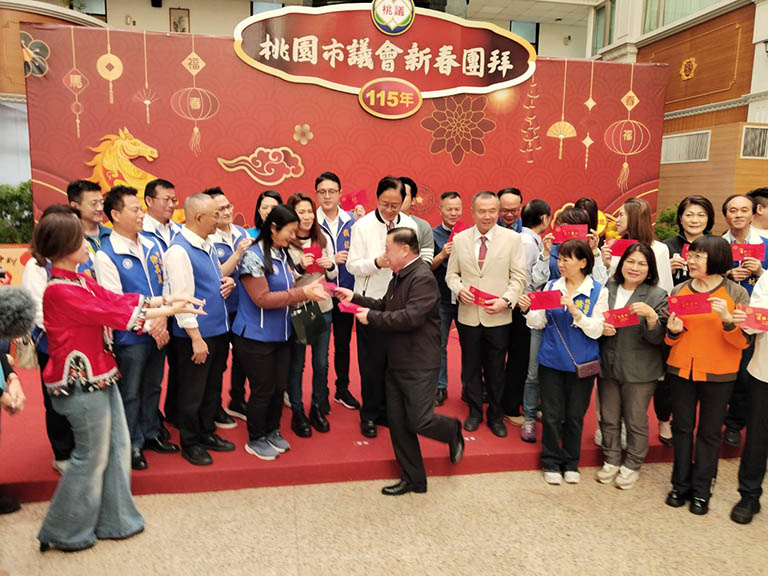 桃園市議會新春團拜 議長邱奕勝:建設加速桃園領航 桃園市議會新春團拜 議長邱奕勝:建設加速桃園領航