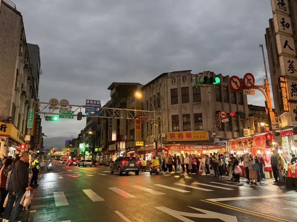 迪化商圈31週年慶典登場 大同分局全力守護「交通順暢、治安零事故」 迪化商圈31週年慶典登場 大同分局全力守護「交通順暢、治安零事故」