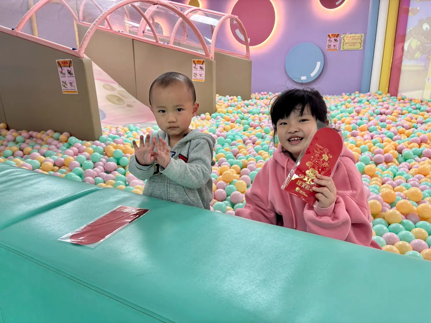 Horse 發生!基隆7區兒童樂園送福袋 陪親子過好年 Horse 發生!基隆7區兒童樂園送福袋 陪親子過好年