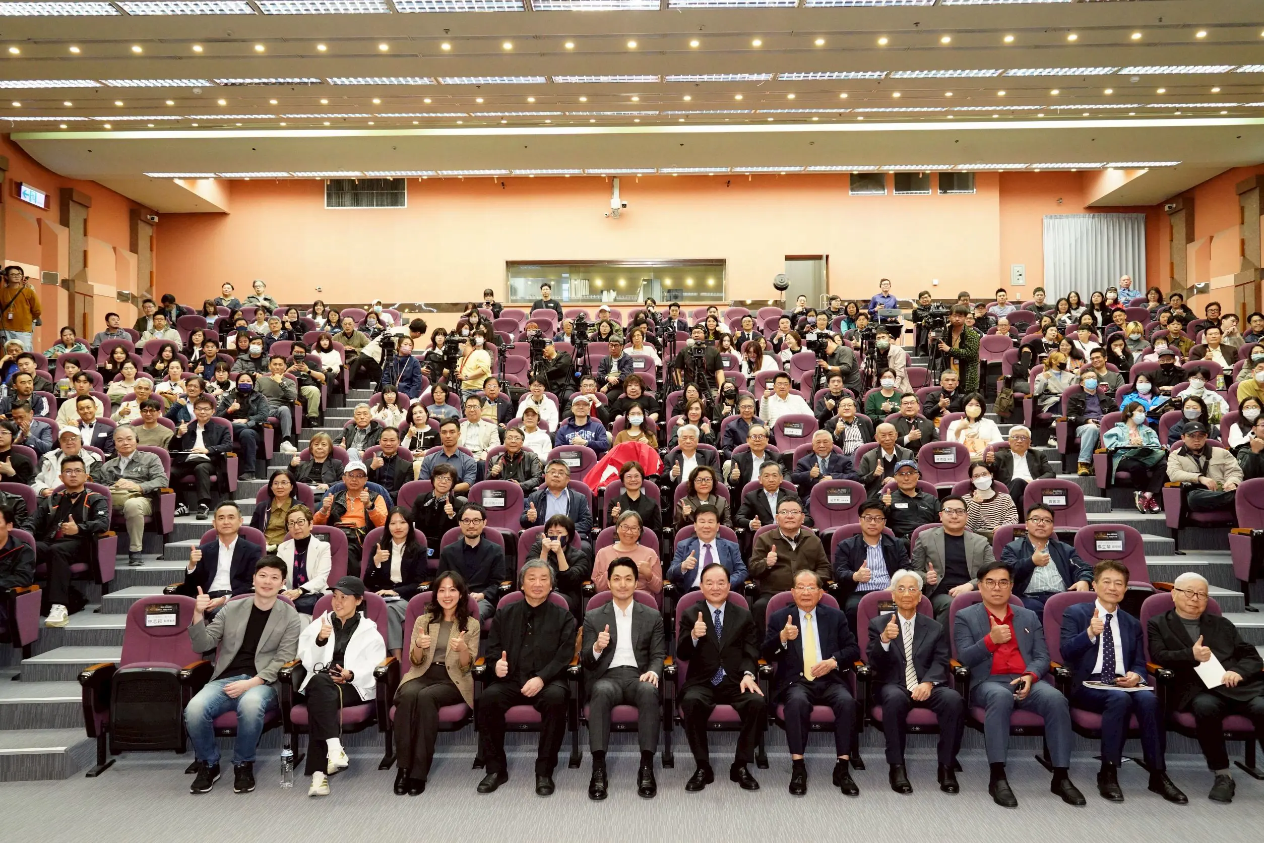 攜手國際建築大師坂茂操刀設計公廁 蔣萬安:翻轉刻板印象 攜手國際建築大師坂茂操刀設計公廁 蔣萬安:翻轉刻板印象