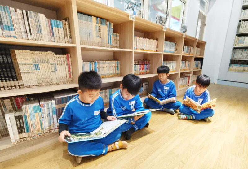 2026中台灣燈會結合科技閱讀吸睛 「閱讀蜜馬」打造城市文化新標竿 2026中台灣燈會結合科技閱讀吸睛 「閱讀蜜馬」打造城市文化新標竿