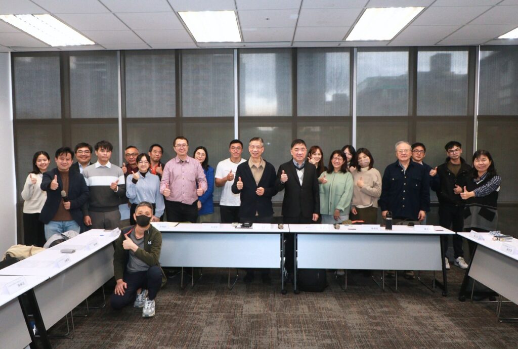 數位人才短缺!AI產業新創大同盟助力企業 AI 轉型與海外人才培訓 數位人才短缺!AI產業新創大同盟助力企業 AI 轉型與海外人才培訓