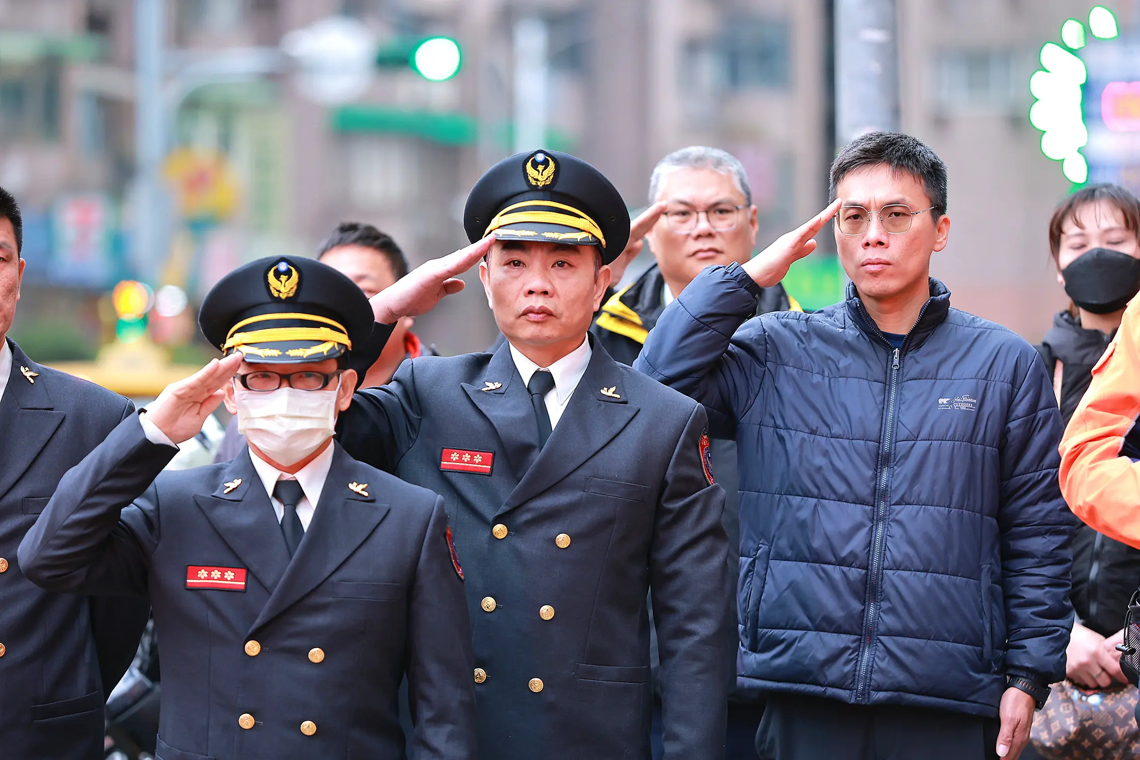 烈火忠魂！英勇殉職消防分隊長詹能傑公祭　基隆市府覆旗追思