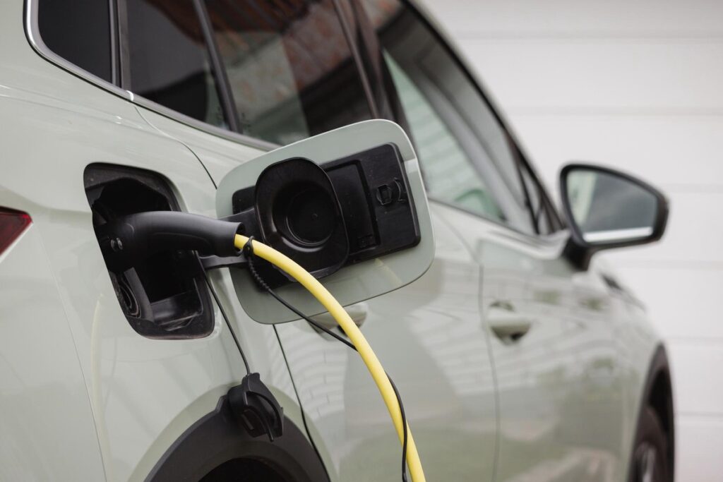 聯邦攜手現代汽車推低利融資 電動車入手門檻再下修 聯邦攜手現代汽車推低利融資 電動車入手門檻再下修