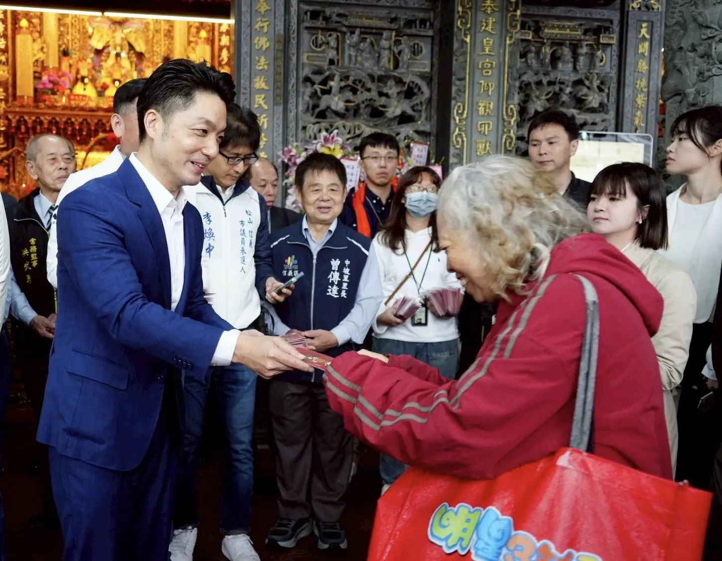 蔣萬安天公生參拜松山奉天宮 祈求風調雨順國泰民安 蔣萬安天公生參拜松山奉天宮 祈求風調雨順國泰民安