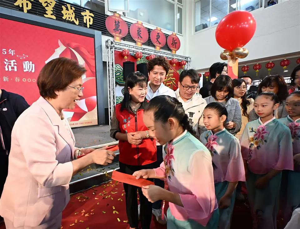 馬躍騰達迎新春　彰縣府115年新春團拜盛大舉行