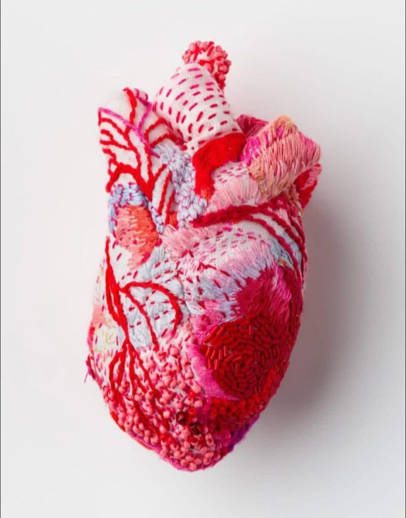 《刺繡心》 用針線讓自己再次跳動 《刺繡心》 用針線讓自己再次跳動