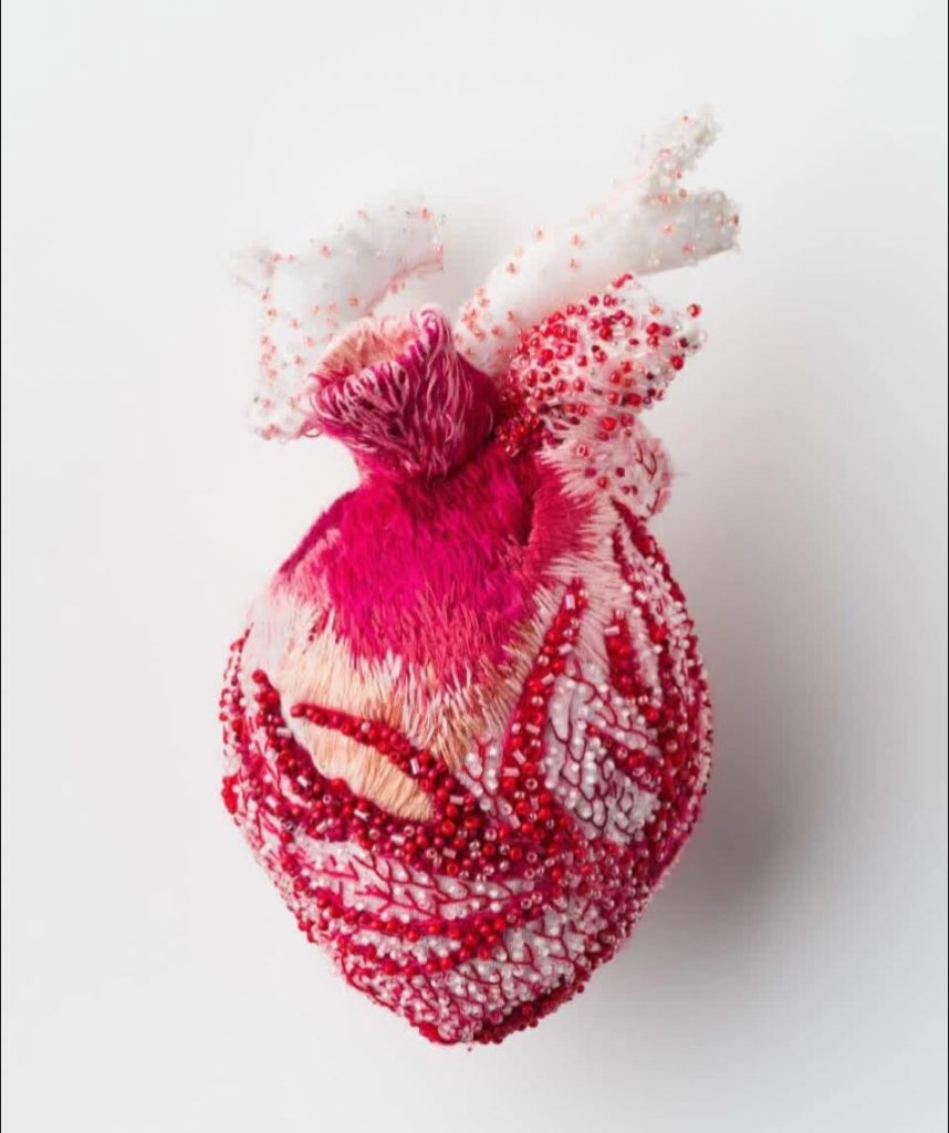 《刺繡心》 用針線讓自己再次跳動 《刺繡心》 用針線讓自己再次跳動