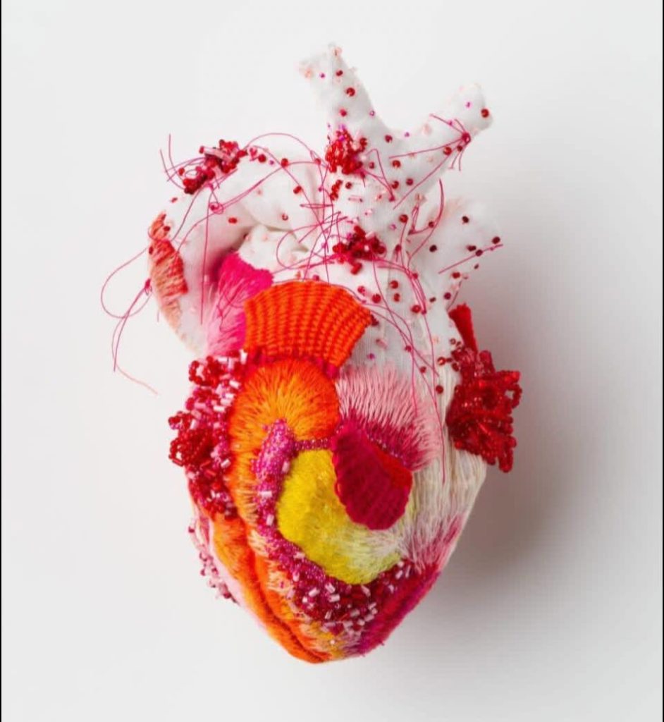 《刺繡心》 用針線讓自己再次跳動 《刺繡心》 用針線讓自己再次跳動