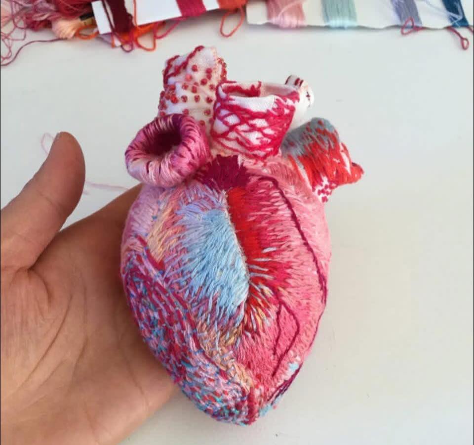 《刺繡心》 用針線讓自己再次跳動 《刺繡心》 用針線讓自己再次跳動