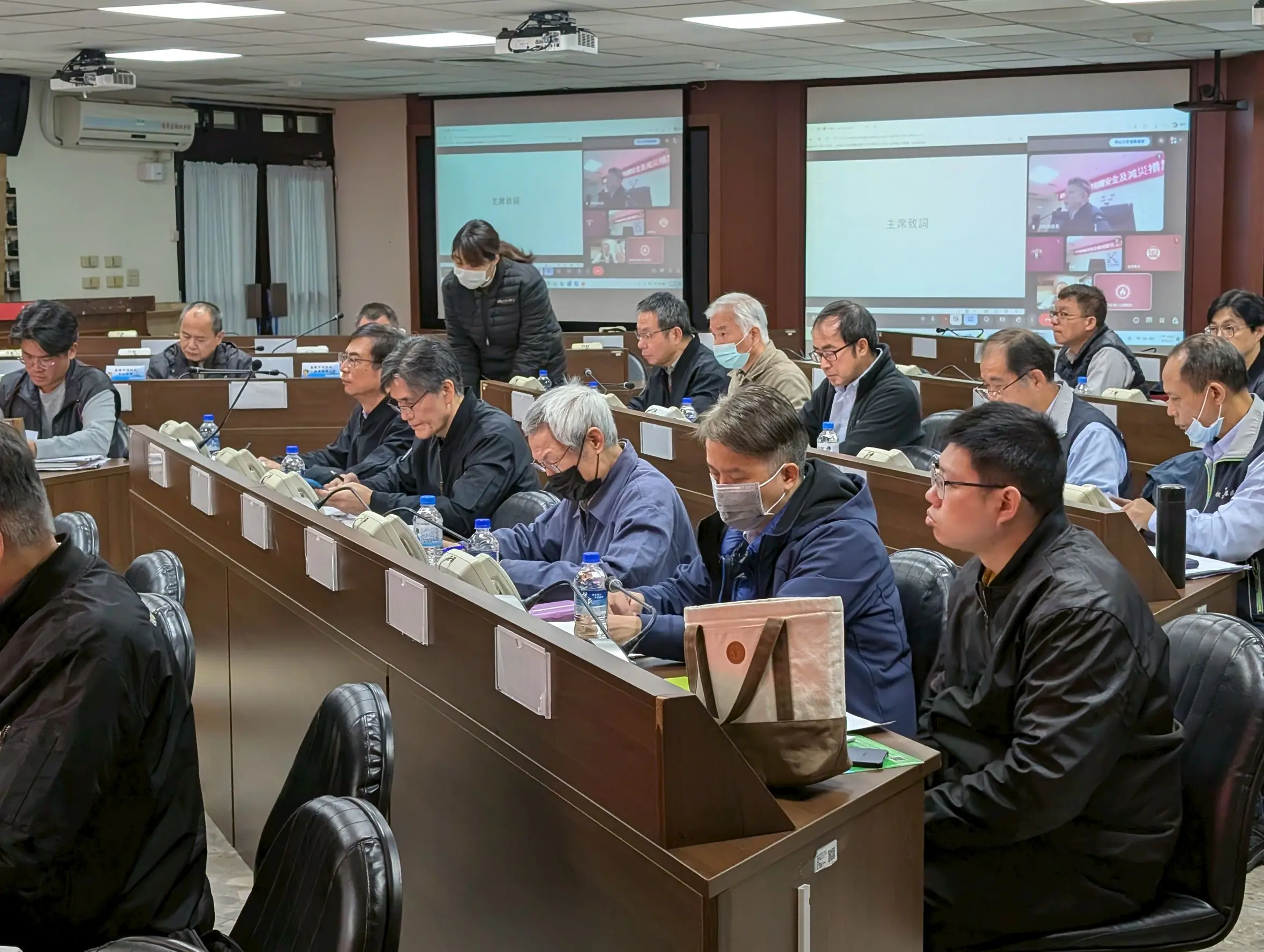 謝國樑主持協和電廠改建安全會議 市民安全列為最高原則 謝國樑主持協和電廠改建安全會議 市民安全列為最高原則