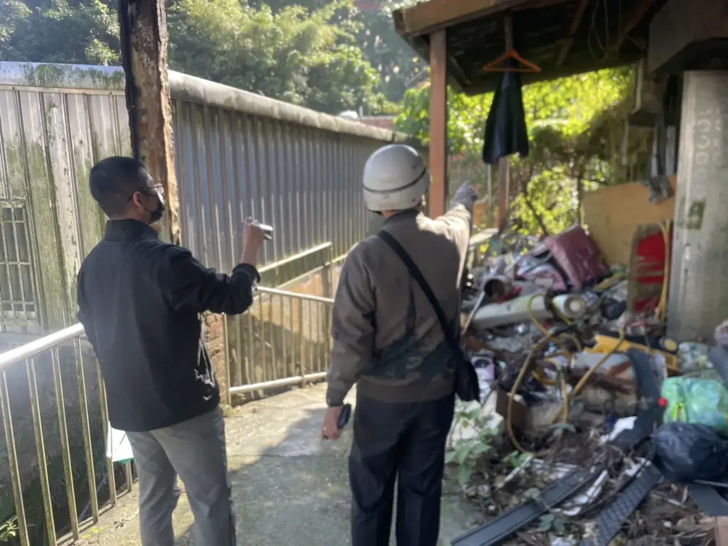 基隆市加強公有土地環境稽查髒亂 空地比照亂丟垃圾開罰4800元起 基隆市加強公有土地環境稽查髒亂 空地比照亂丟垃圾開罰4800元起