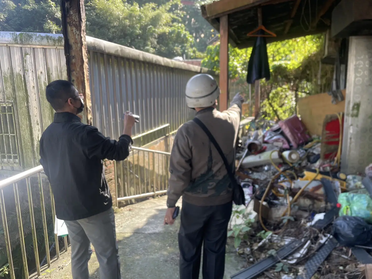 基隆市加強公有土地環境稽查髒亂 空地比照亂丟垃圾開罰4800元起 基隆市加強公有土地環境稽查髒亂 空地比照亂丟垃圾開罰4800元起